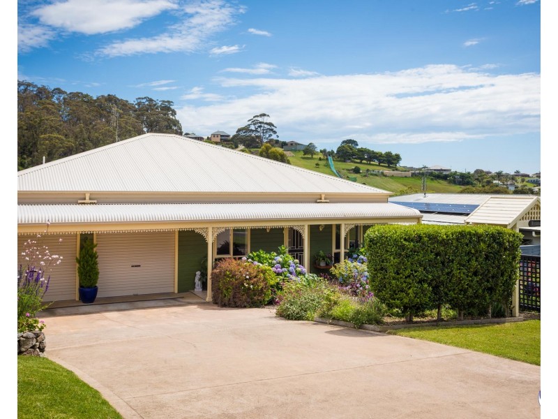 3 John Place, North Narooma NSW 2546