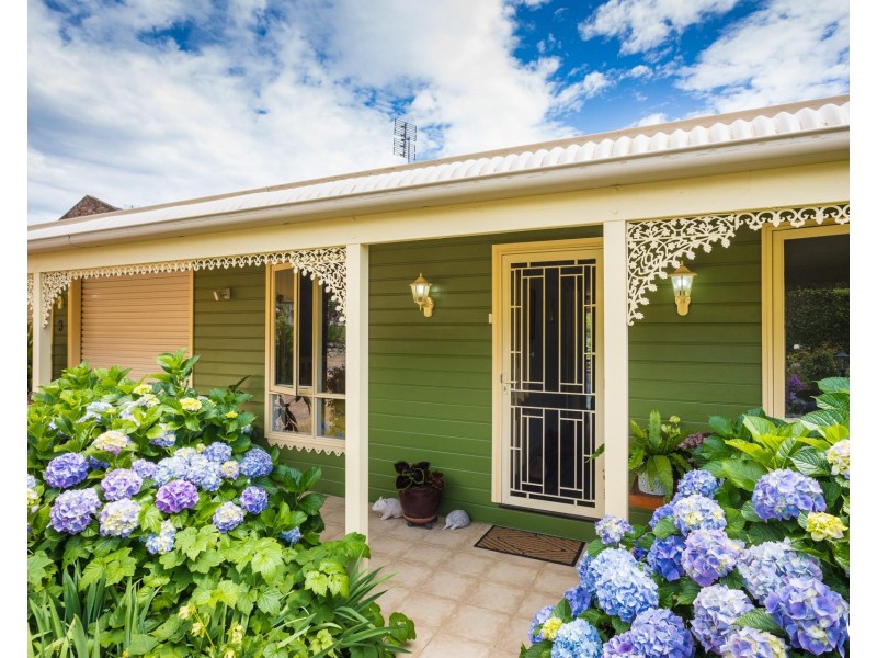 3 John Place, North Narooma NSW 2546