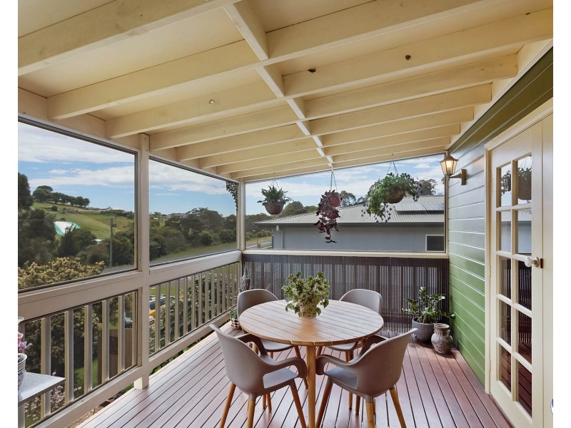 3 John Place, North Narooma NSW 2546