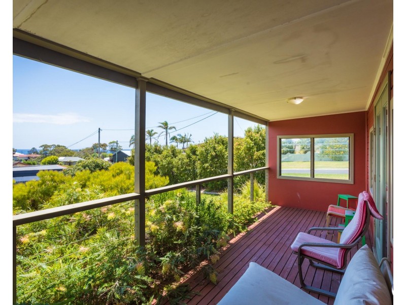 9 William Street, Dalmeny NSW 2546