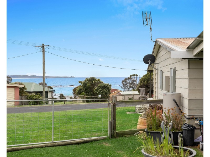 1-3 Jocelyn Street, Dalmeny NSW 2546