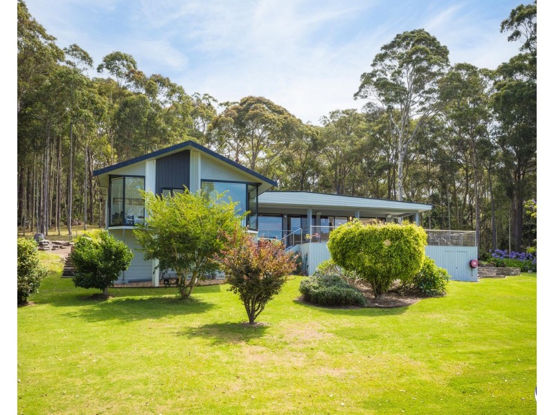 25 Ringlands Road, Narooma NSW 2546