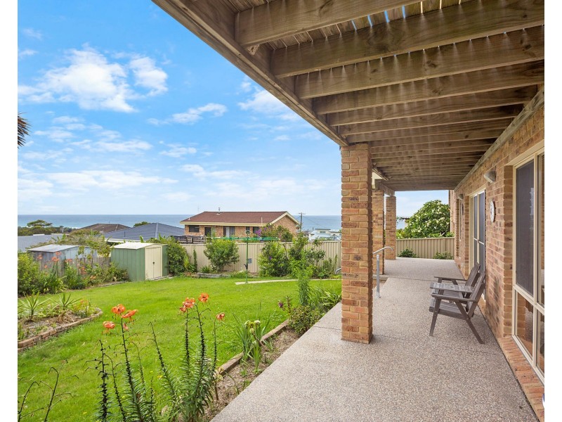 8 Surf Beach Road, Kianga NSW 2546