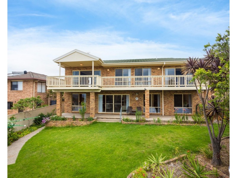 8 Surf Beach Road, Kianga NSW 2546