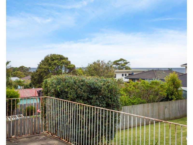 20 Hillside Crescent, Kianga NSW 2546