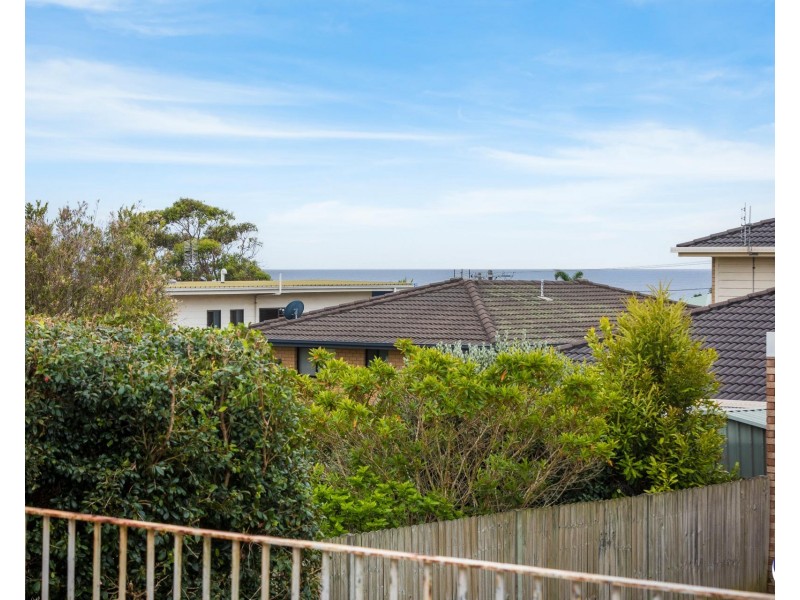 20 Hillside Crescent, Kianga NSW 2546