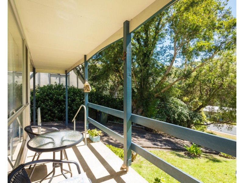 12 Loader Parade, Narooma NSW 2546