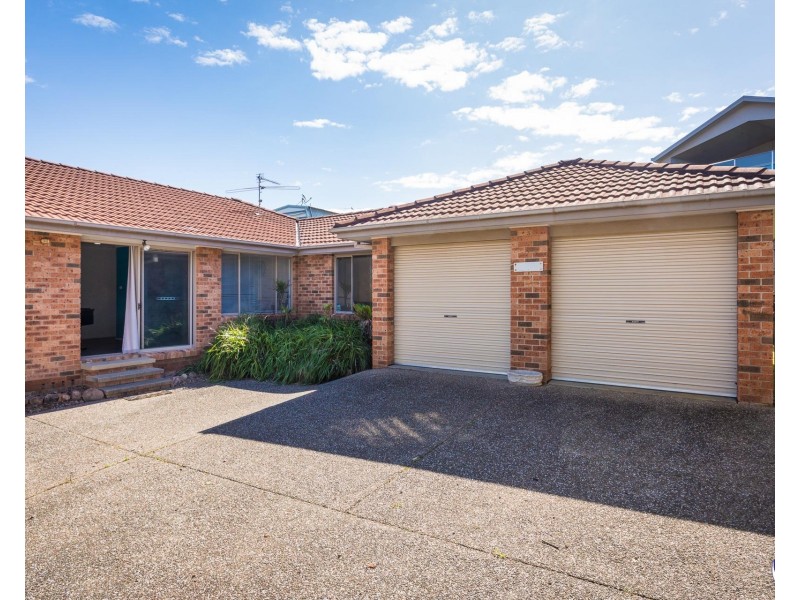 105 Dalmeny Drive, Kianga NSW 2546