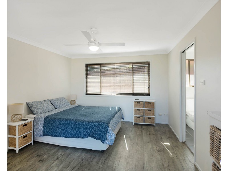 105 Dalmeny Drive, Kianga NSW 2546