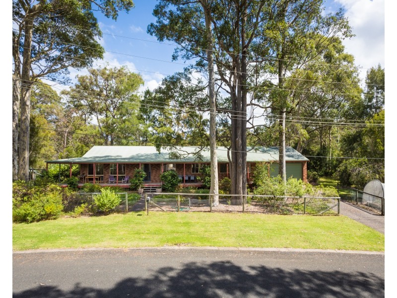 2 Maculata Cct, Dalmeny NSW 2546