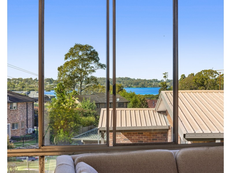 52 Fishermans Crescent, North Narooma NSW 2546