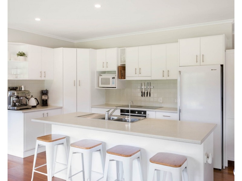28 Rainforest Parkway, Narooma NSW 2546