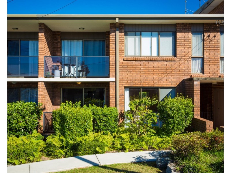 2/12 Tilba Street, Narooma NSW 2546