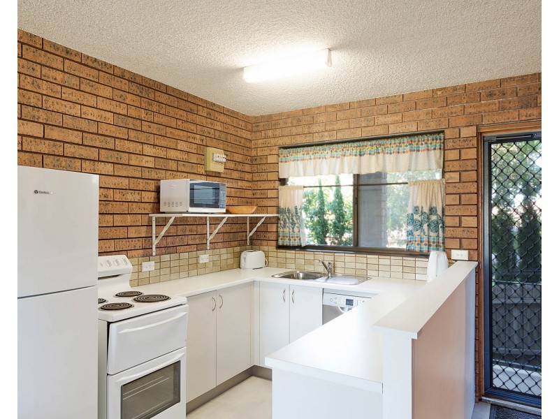 2/12 Tilba Street, Narooma NSW 2546