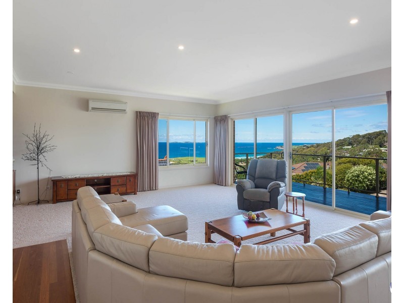 19 Dawn Parade, Kianga NSW 2546