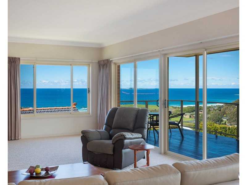 19 Dawn Parade, Kianga NSW 2546