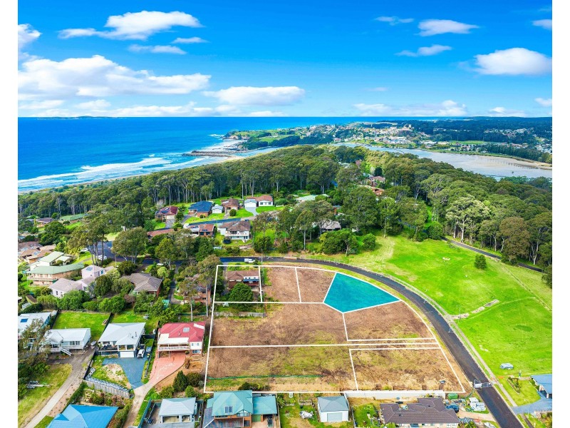 43 Warbler Crescent, North Narooma NSW 2546