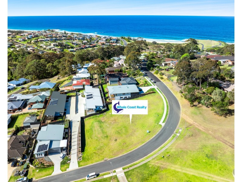 43 Warbler Crescent, North Narooma NSW 2546