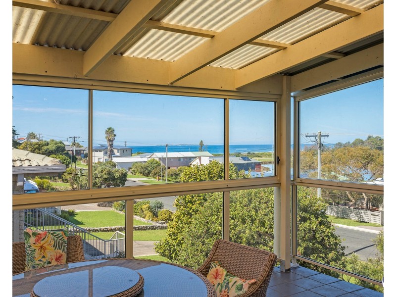 92 Cresswick Parade, Dalmeny NSW 2546