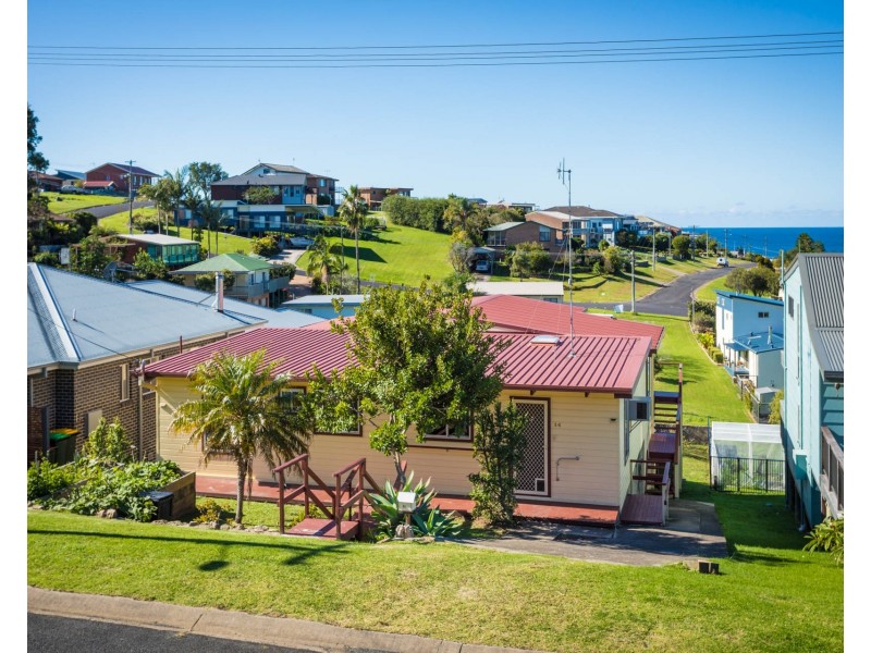 14 Baldwin Avenue, Kianga NSW 2546
