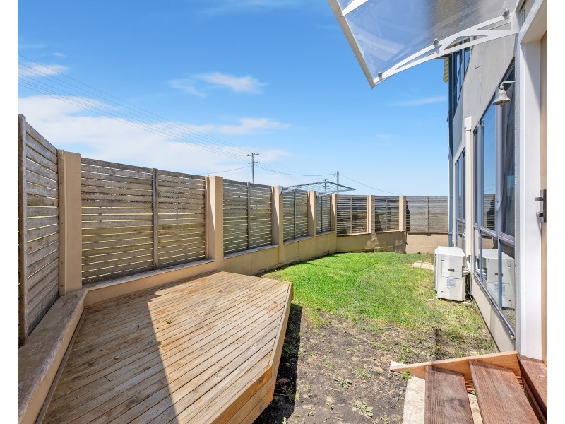 105 Cresswick Parade, Dalmeny NSW 2546