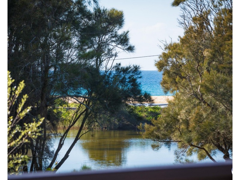 13 Lakeside Drive, Kianga NSW 2546