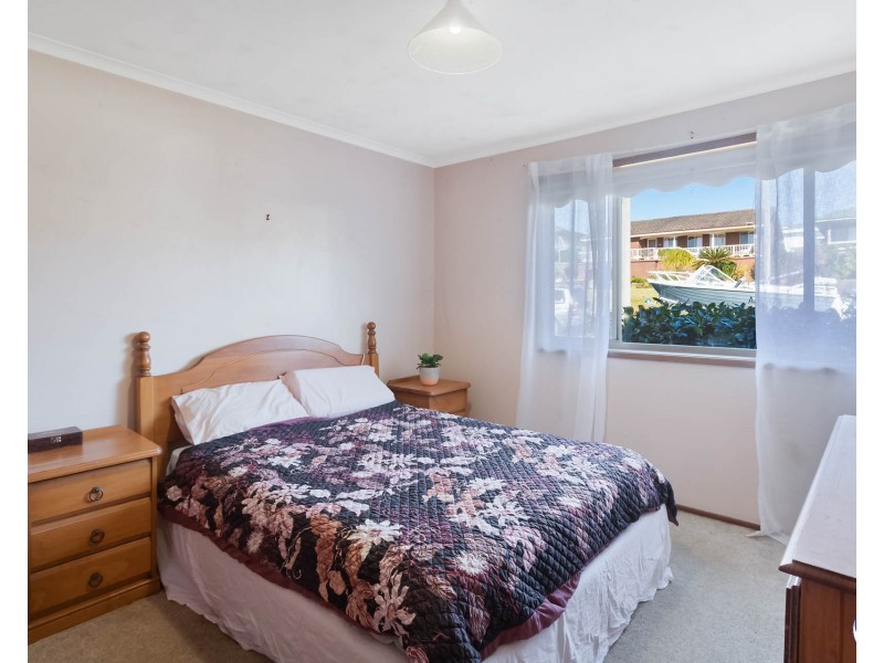 13 Lakeside Drive, Kianga NSW 2546