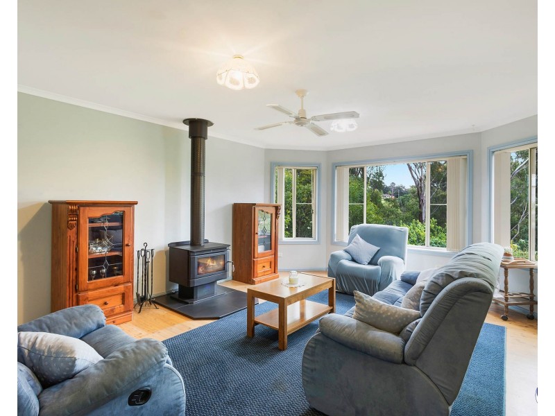 4 Perkins Parade, North Narooma NSW 2546