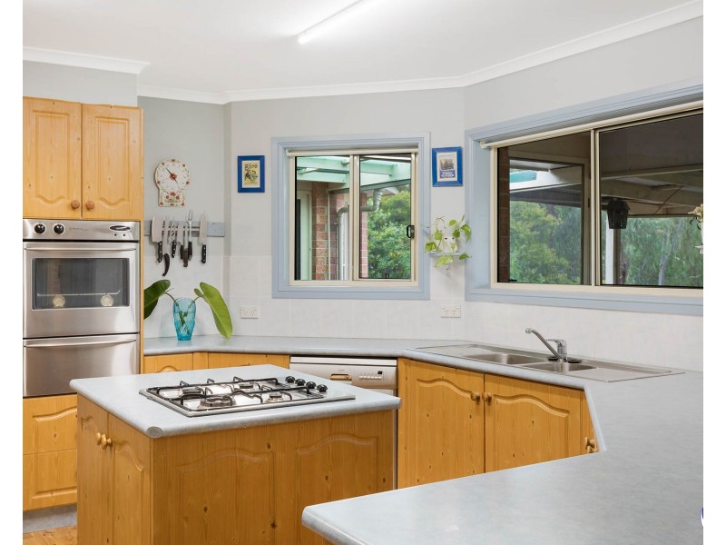 4 Perkins Parade, North Narooma NSW 2546