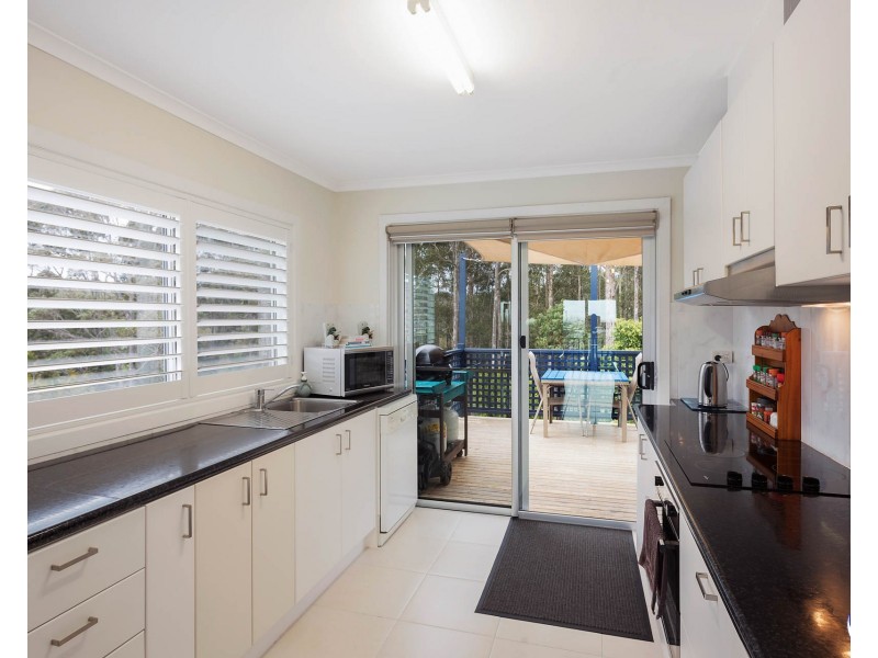 21 Goolara Avenue, Dalmeny NSW 2546