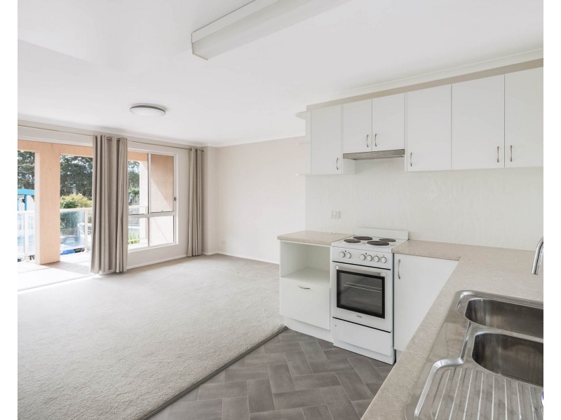 1/5 Angle Street, Narooma NSW 2546