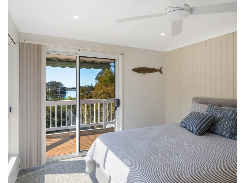 11 Inlet Place, North Narooma NSW 2546