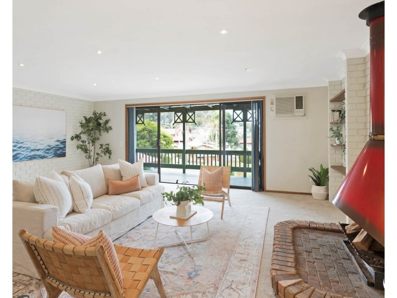 16 Fishermans Crescent, North Narooma NSW 2546