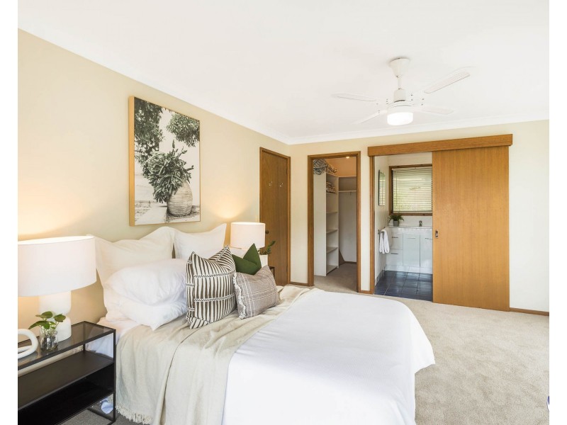 16 Fishermans Crescent, North Narooma NSW 2546
