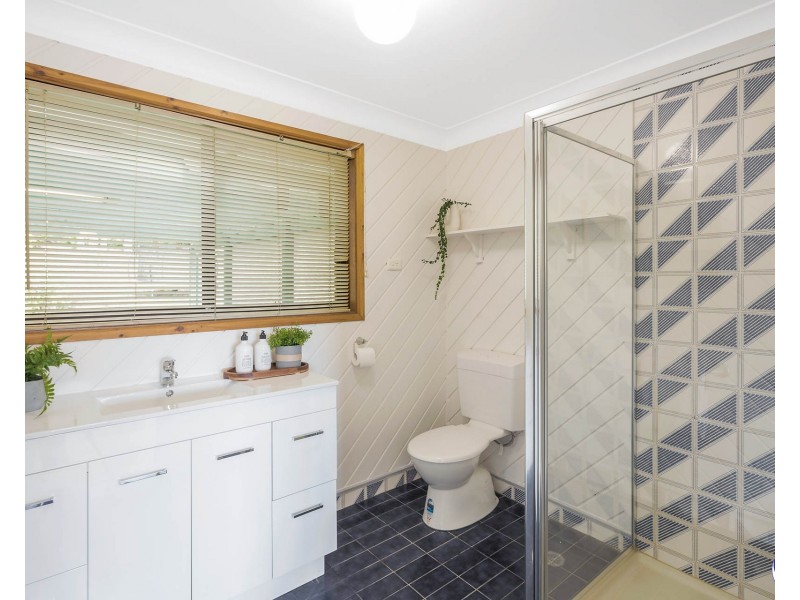 16 Fishermans Crescent, North Narooma NSW 2546