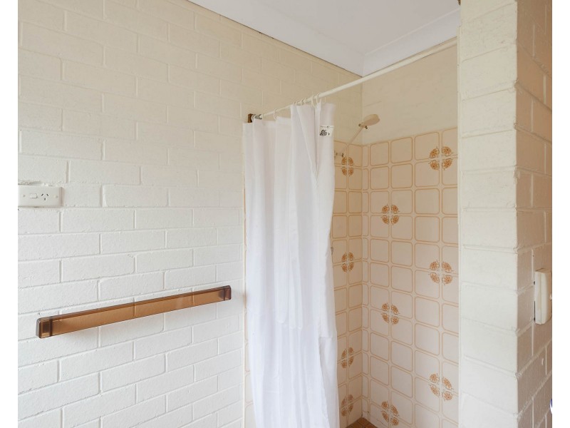 16 Fishermans Crescent, North Narooma NSW 2546