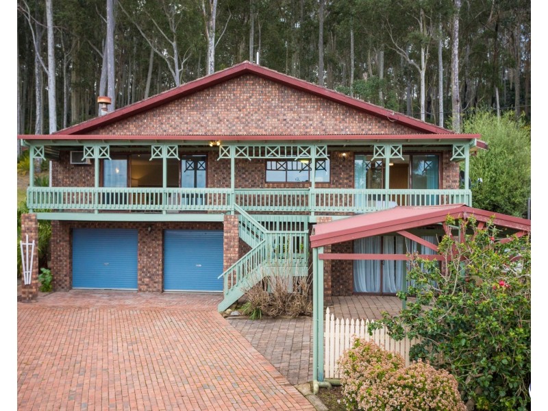16 Fishermans Crescent, North Narooma NSW 2546