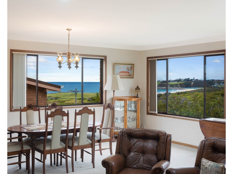 16 Sunnyside Crescent, Kianga NSW 2546