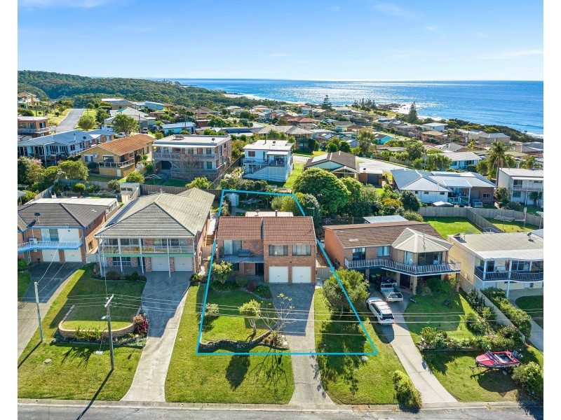 16 Sunnyside Crescent, Kianga NSW 2546