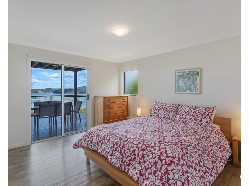 7 Hillcrest Avenue, North Narooma NSW 2546
