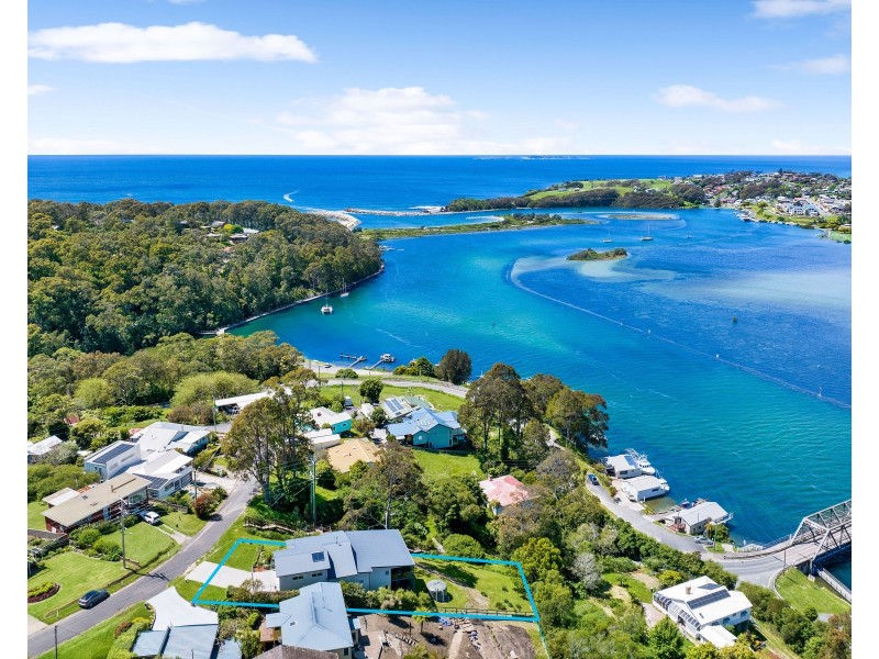 7 Hillcrest Avenue, North Narooma NSW 2546