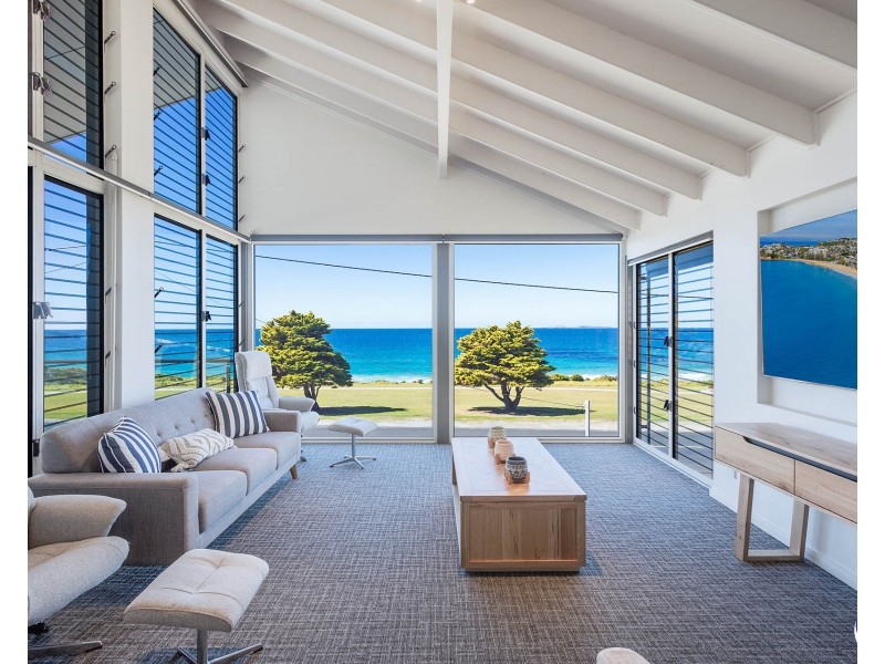 17 Dalmeny Drive, Kianga NSW 2546