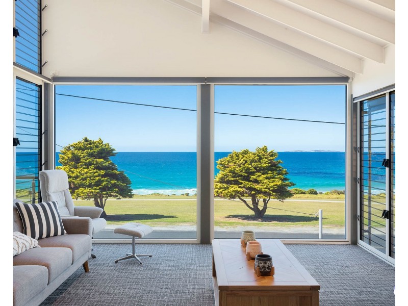 17 Dalmeny Drive, Kianga NSW 2546