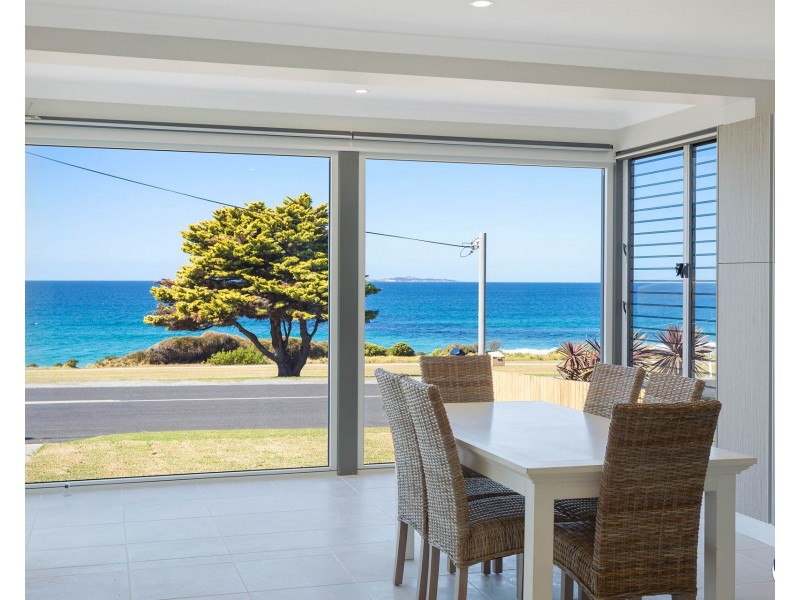 17 Dalmeny Drive, Kianga NSW 2546