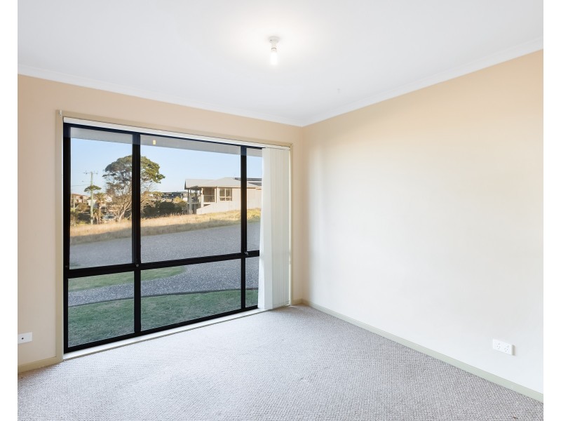 4/33 Noble Parade, Dalmeny NSW 2546