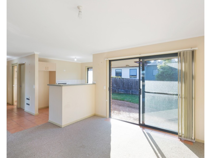 4/33 Noble Parade, Dalmeny NSW 2546