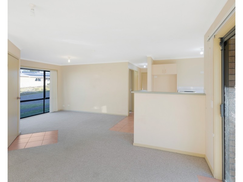 4/33 Noble Parade, Dalmeny NSW 2546