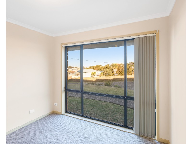 4/33 Noble Parade, Dalmeny NSW 2546