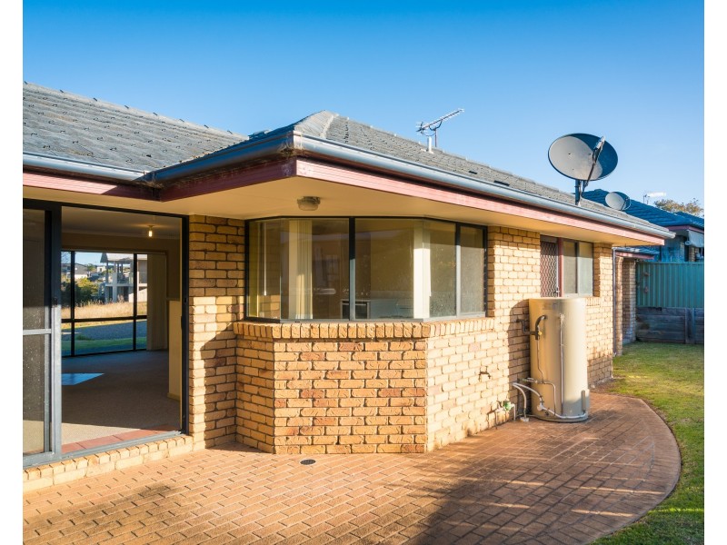 4/33 Noble Parade, Dalmeny NSW 2546