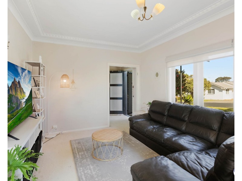 32 Tilba Street, Narooma NSW 2546
